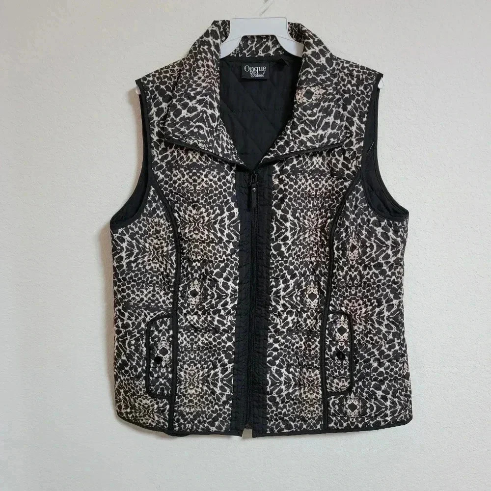 Onque Casuals Animal Print Puffer Vest
